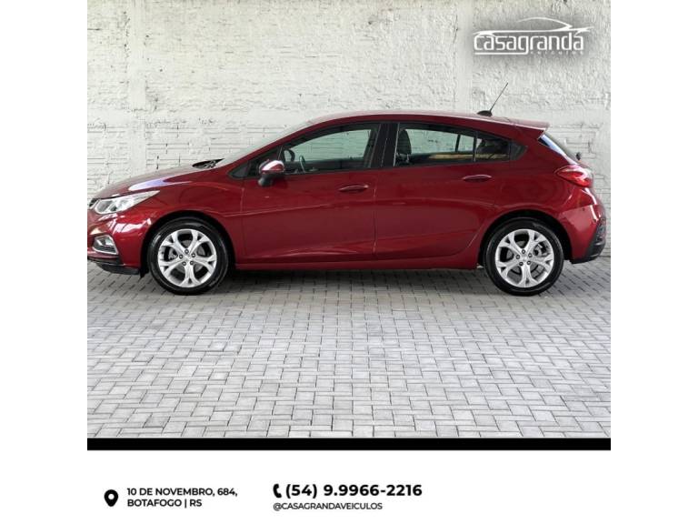 CHEVROLET - CRUZE - 2017/2018 - Vermelha - R$ 85.000,00