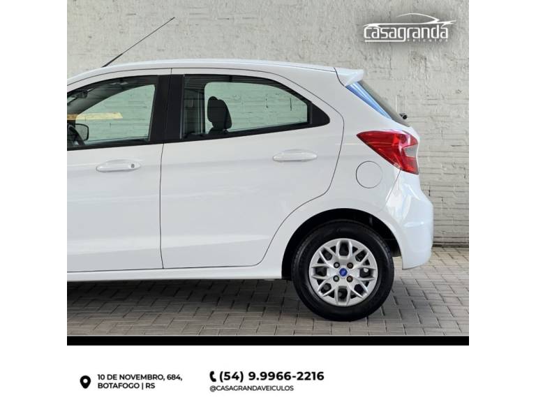 FORD - KA - 2015/2016 - Branca - R$ 45.000,00