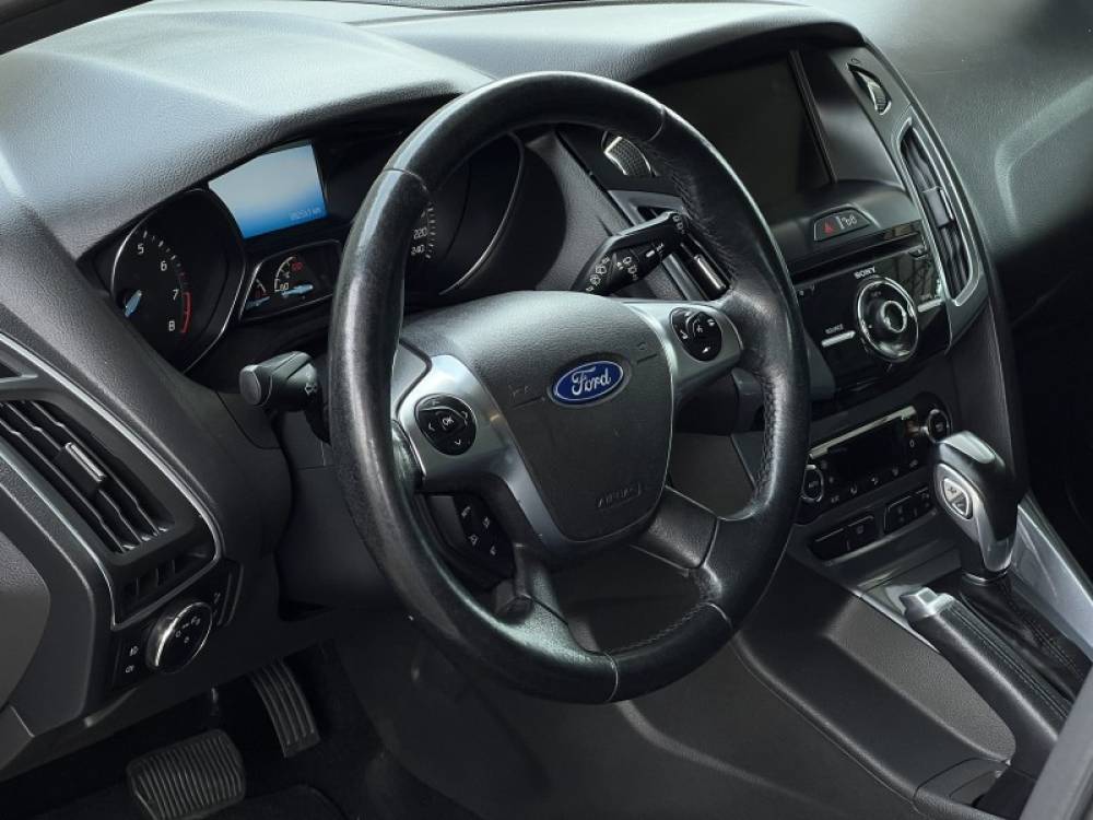 FORD - FOCUS - 2015/2015 - Branca - Sob Consulta
