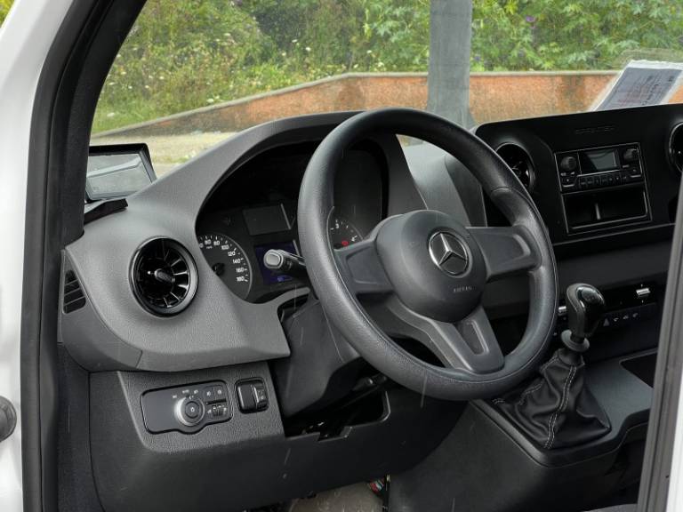 MERCEDES-BENZ - SPRINTER - 2022/2022 - Branca - R$ 260.000,00