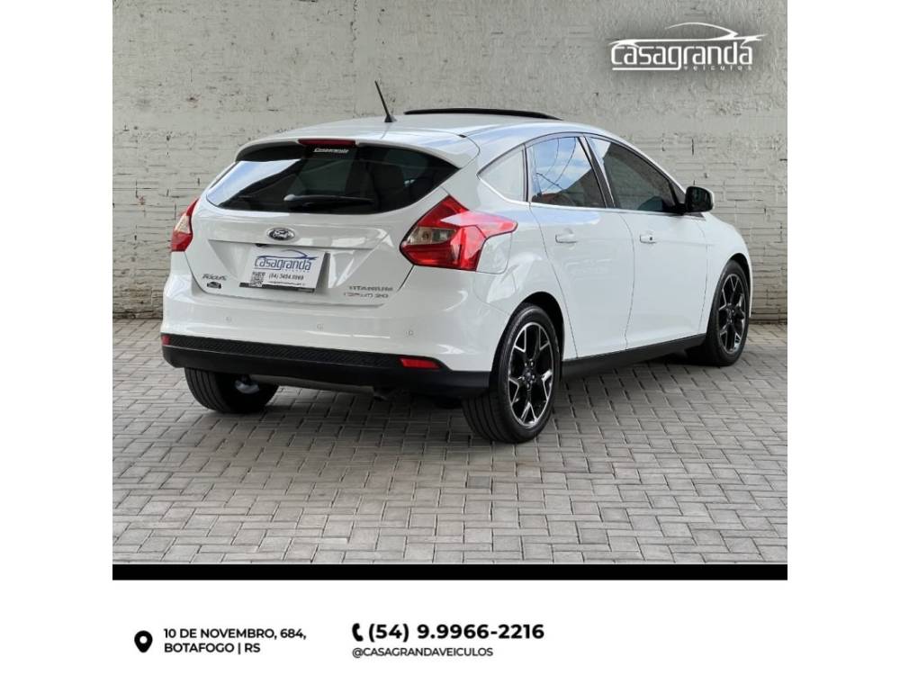 FORD - FOCUS - 2015/2015 - Branca - R$ 64.000,00