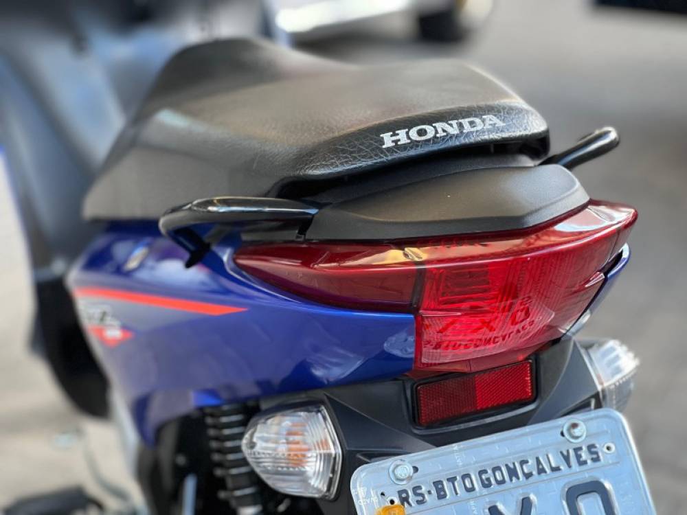 HONDA - BIZ 125 - 2016/2017 - Azul - R$ 14.000,00