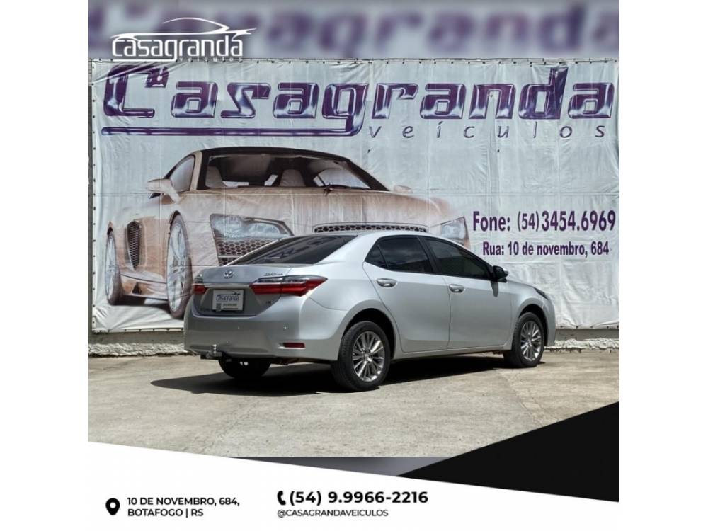 TOYOTA - COROLLA - 2018/2019 - Prata - R$ 89.000,00