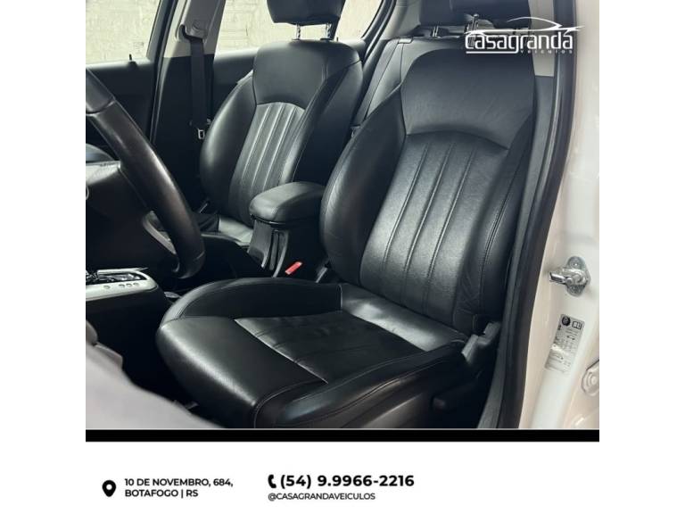 CHEVROLET - CRUZE - 2015/2016 - Branca - R$ 75.000,00