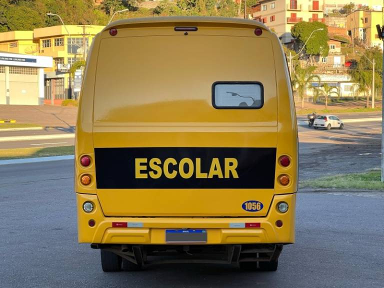 MARCOPOLO - VOLARE - 2015/2015 - Amarela - R$ 340.000,00