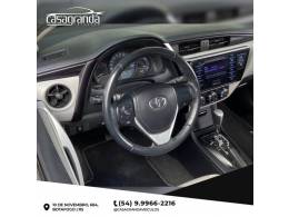 TOYOTA - COROLLA - 2018/2019 - Prata - R$ 89.000,00