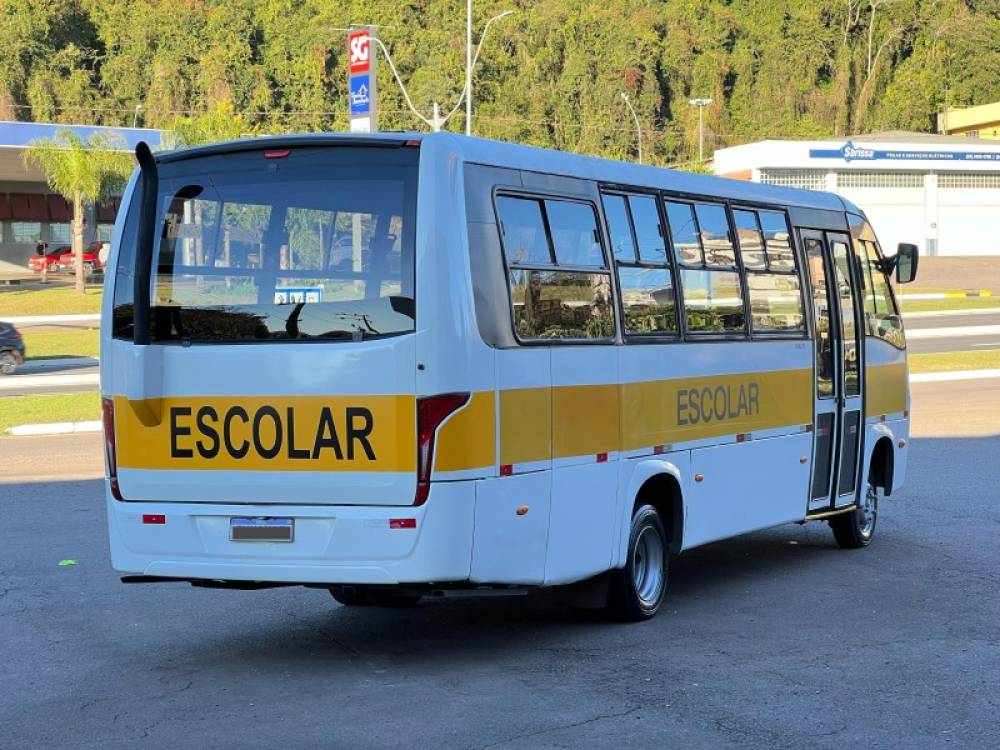 MARCOPOLO - VOLARE - 2015/2016 - Branca - R$ 350.000,00