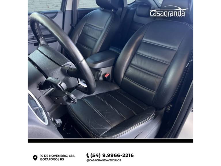 FORD - FOCUS - 2014/2013 - Branca - R$ 58.000,00