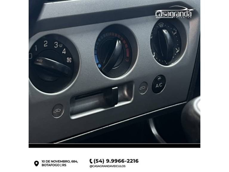 FORD - FIESTA - 2007/2008 - Prata - R$ 26.500,00