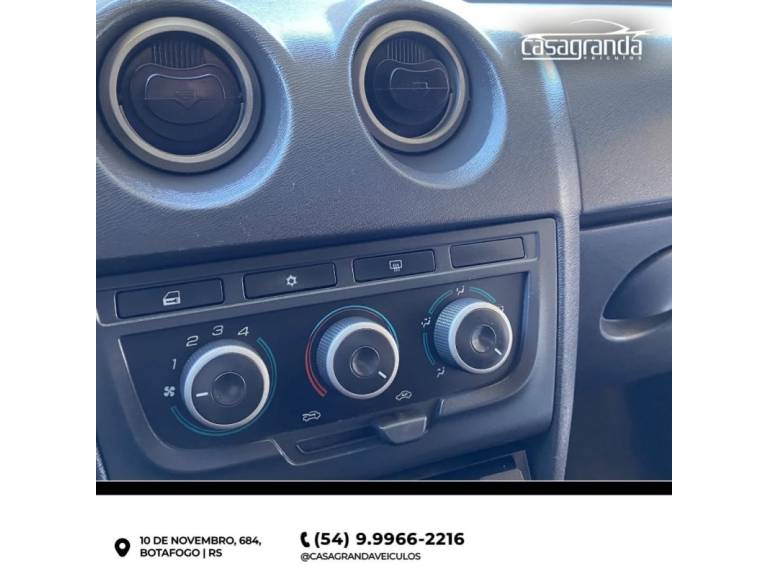 CHEVROLET - CELTA - 2013/2013 - Prata - R$ 35.000,00