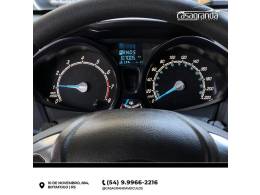 FORD - FIESTA - 2013/2014 - Vermelha - R$ 44.900,00