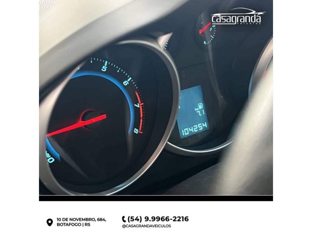 CHEVROLET - CRUZE - 2015/2016 - Branca - R$ 75.000,00