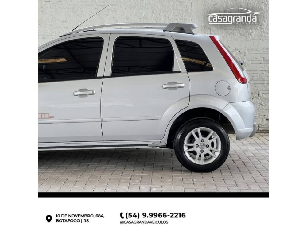 FORD - FIESTA - 2007/2008 - Prata - R$ 26.500,00