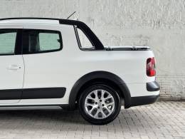 VOLKSWAGEN - SAVEIRO - 2014/2015 - Branca - R$ 75.000,00