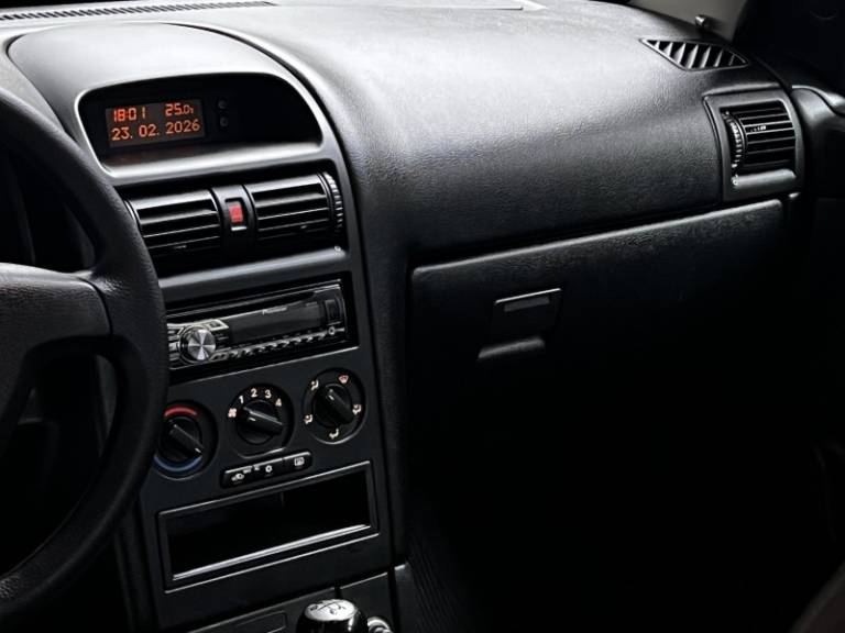 CHEVROLET - ASTRA - 2008/2009 - Prata - R$ 43.000,00