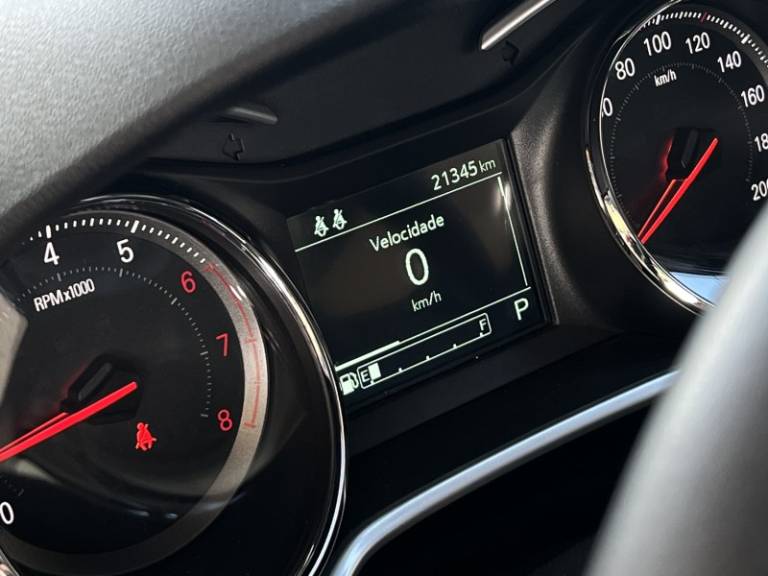 CHEVROLET - ONIX - 2023/2024 - Prata - R$ 97.000,00