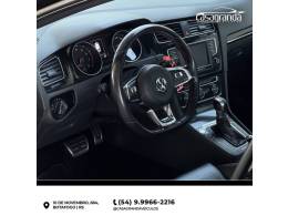 VOLKSWAGEN - GOLF - 2017/2017 - Preta - R$ 160.000,00