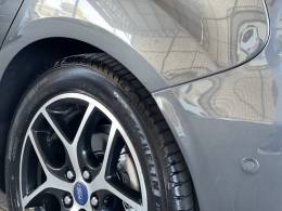 FORD - FOCUS - 2016/2016 - Cinza - R$ 75.900,00