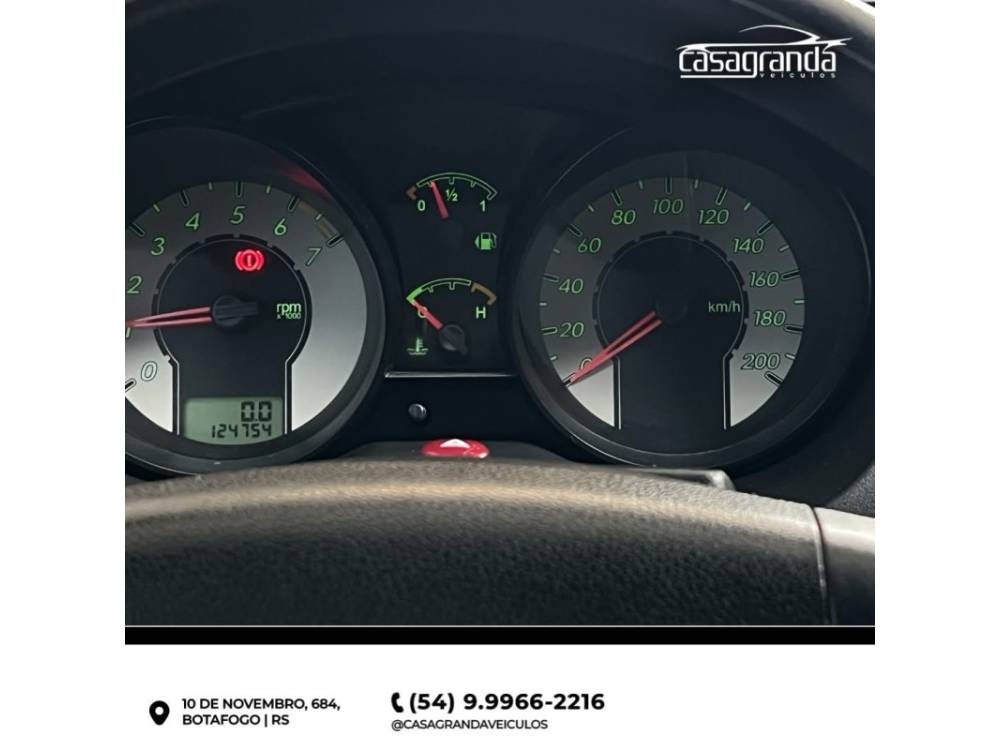 FORD - FIESTA - 2007/2008 - Prata - R$ 26.500,00