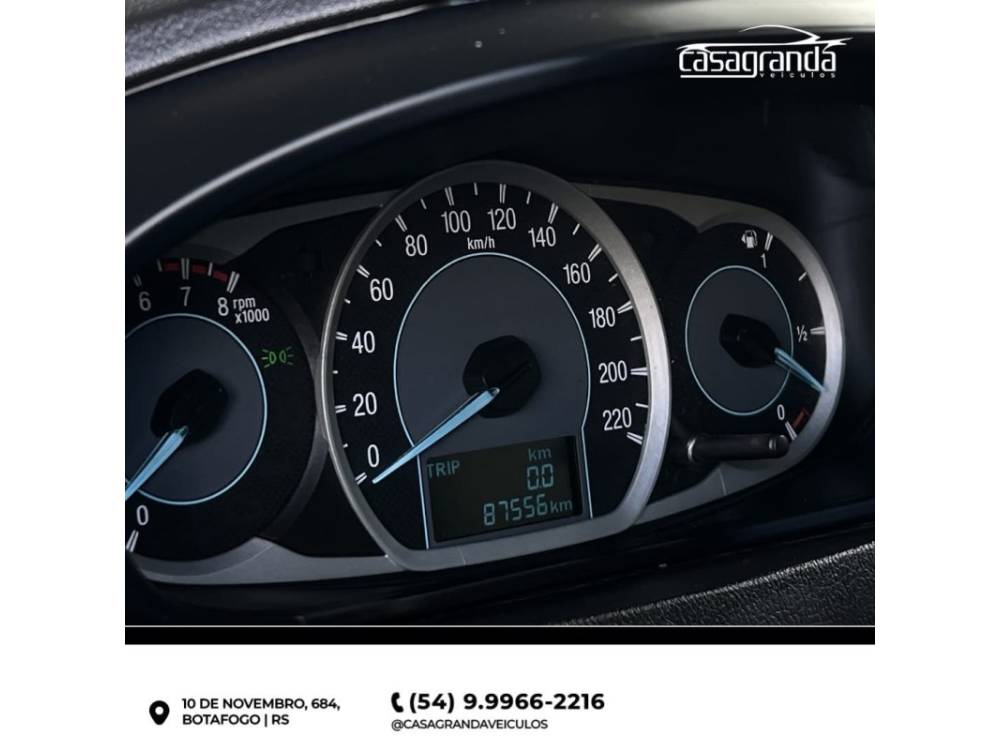 FORD - KA - 2015/2016 - Branca - R$ 45.000,00