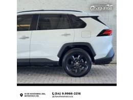 TOYOTA - RAV4 - 2020/2020 - Branca - R$ 210.000,00