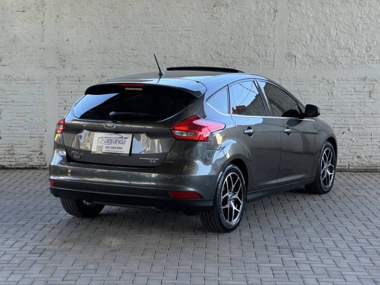 FORD - FOCUS - 2016/2016 - Cinza - R$ 75.900,00