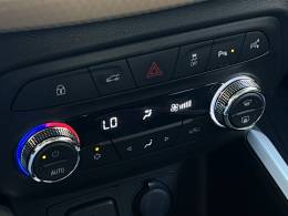 CHEVROLET - ONIX - 2023/2024 - Prata - Sob Consulta