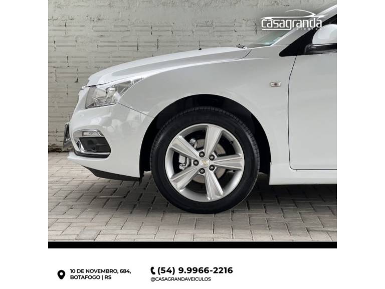 CHEVROLET - CRUZE - 2015/2016 - Branca - R$ 75.000,00