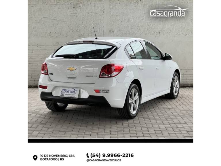 CHEVROLET - CRUZE - 2015/2016 - Branca - R$ 75.000,00