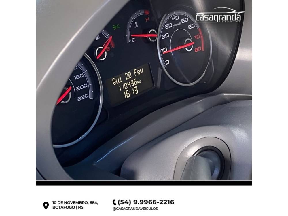 FIAT - PALIO - 2012/2013 - Prata - R$ 42.000,00