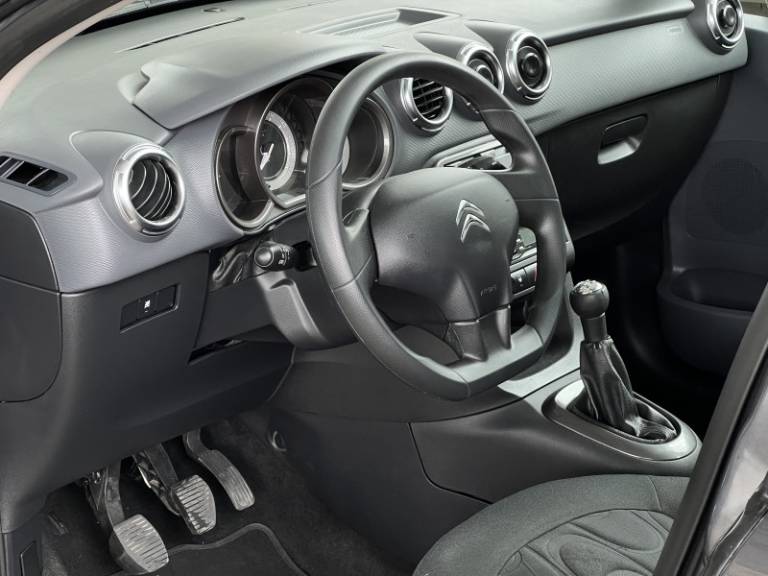 CITROËN - C3 - 2014/2014 - Cinza - R$ 39.900,00