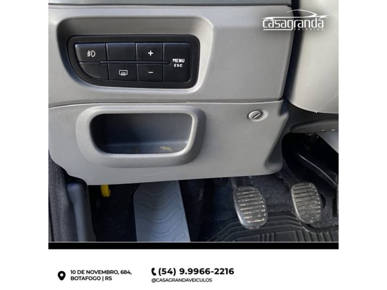 FIAT - PALIO - 2012/2013 - Prata - R$ 42.000,00