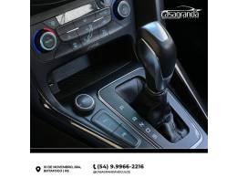 FORD - FOCUS - 2016/2016 - Cinza - Sob Consulta