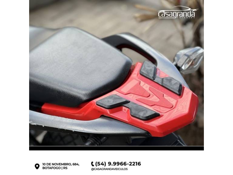 HONDA - NXR 160 - 2015/2016 - Vermelha - R$ 12.000,00