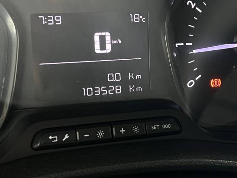 PEUGEOT - EXPERT - 2019/2019 - Prata - R$ 115.000,00