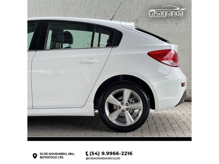 CHEVROLET - CRUZE - 2015/2016 - Branca - R$ 75.000,00