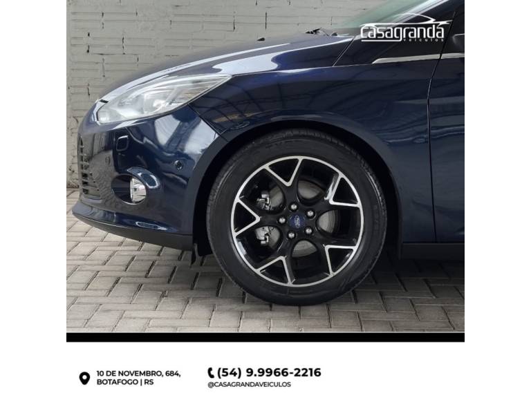 FORD - FOCUS - 2013/2014 - Azul - R$ 65.000,00