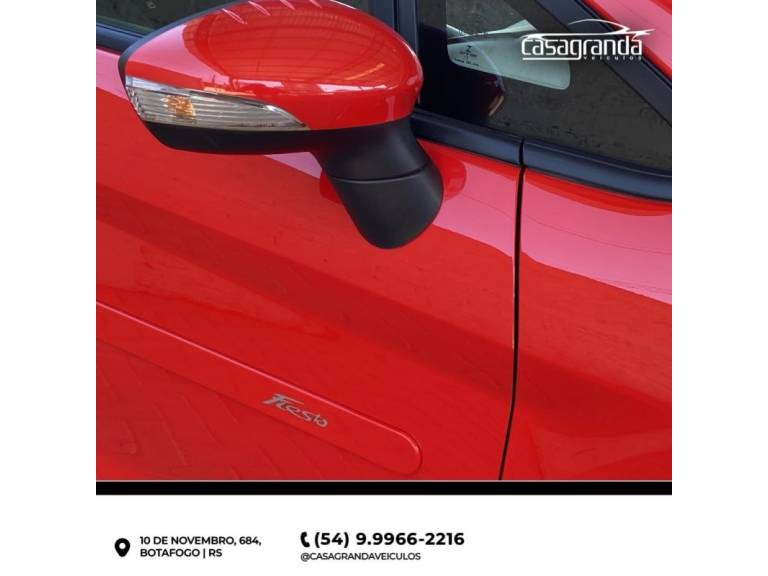 FORD - FIESTA - 2013/2014 - Vermelha - R$ 45.000,00
