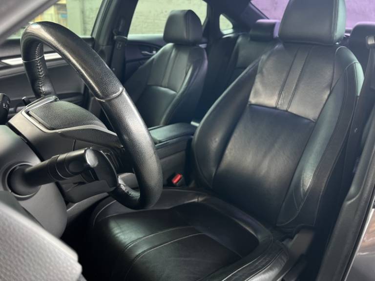 HONDA - CIVIC - 2018/2018 - Cinza - R$ 118.000,00