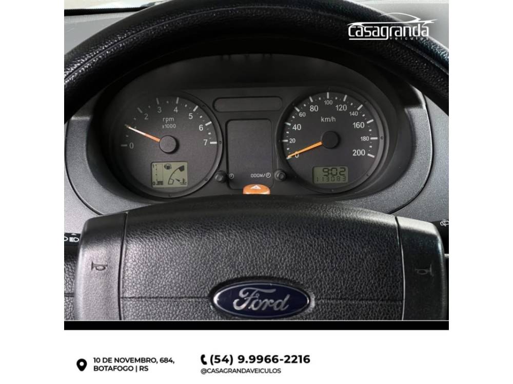 FORD - FIESTA - 2005/2005 - Branca - R$ 28.000,00