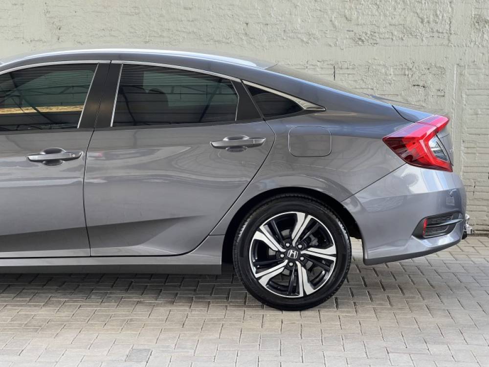 HONDA - CIVIC - 2018/2018 - Cinza - R$ 118.000,00