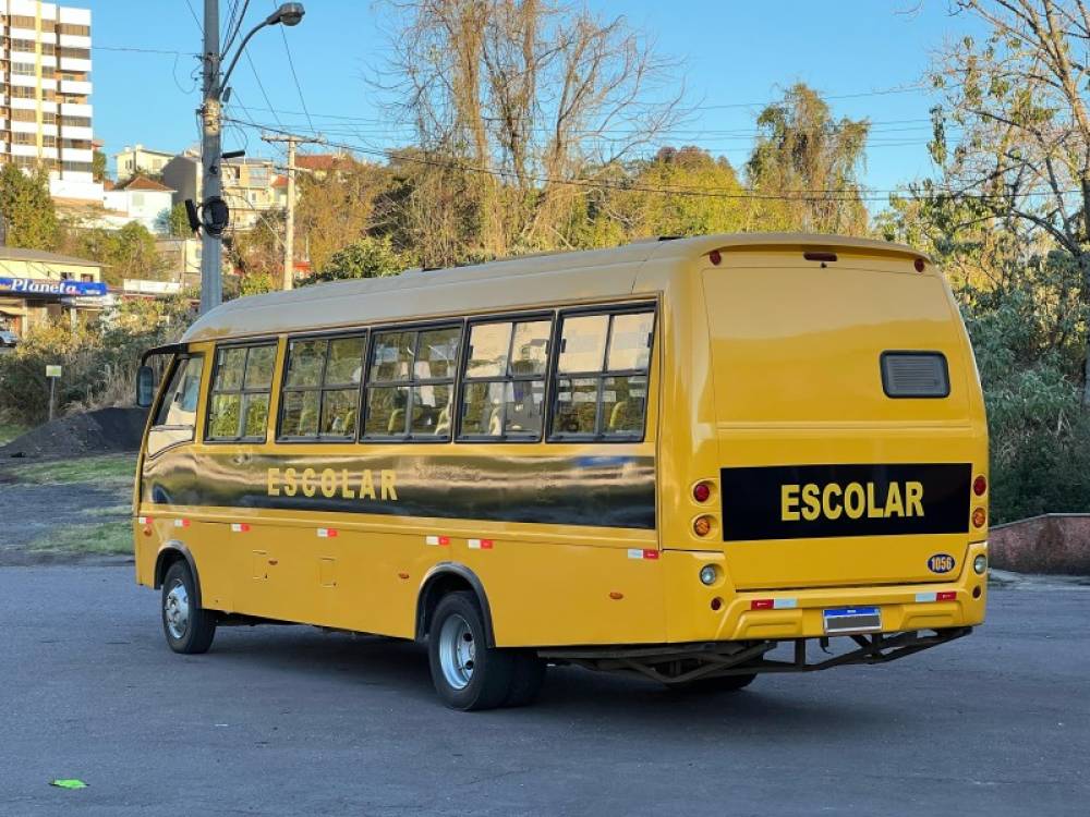 MARCOPOLO - VOLARE - 2015/2015 - Amarela - R$ 340.000,00