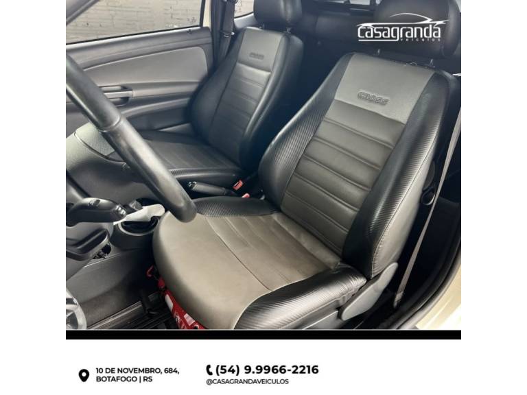 VOLKSWAGEN - SAVEIRO - 2015/2015 - Branca - R$ 69.000,00