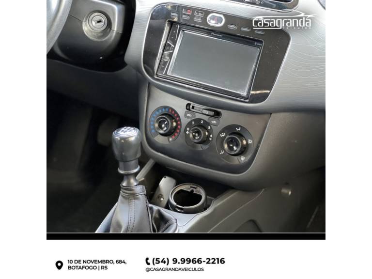 FIAT - PUNTO - 2013/2014 - Preta - R$ 43.000,00