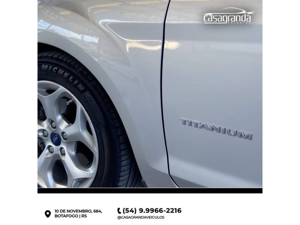 FORD - FOCUS - 2011/2012 - Prata - R$ 65.000,00