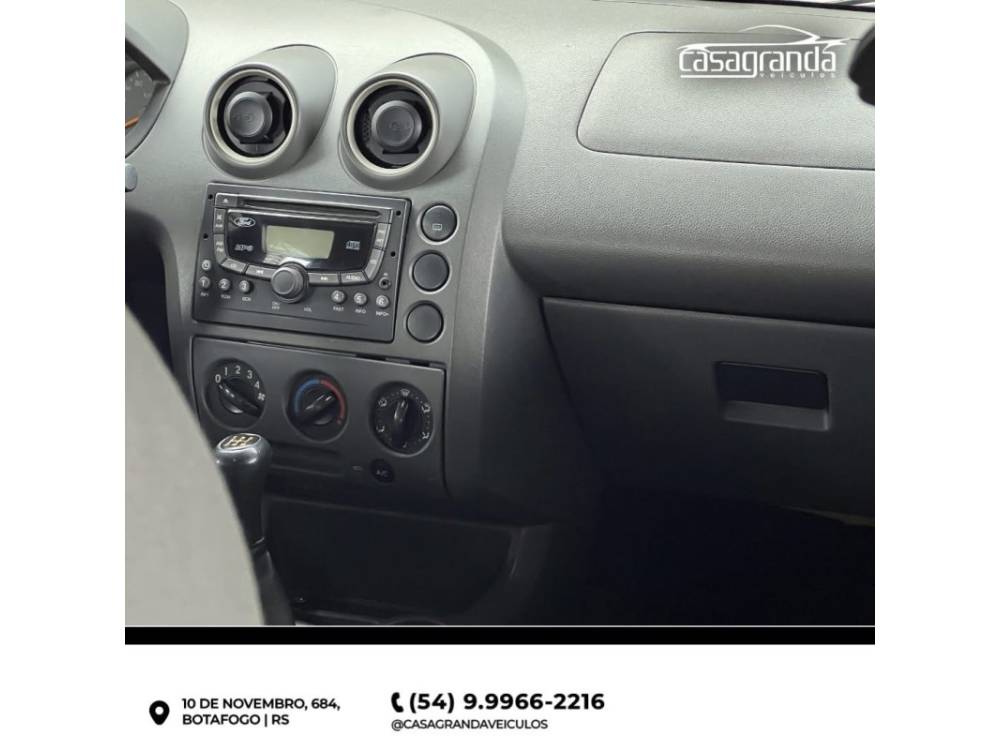 FORD - FIESTA - 2005/2005 - Branca - R$ 28.000,00