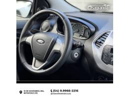 FORD - KA - 2015/2016 - Branca - R$ 45.000,00