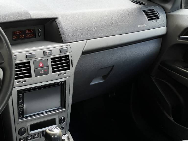 CHEVROLET - VECTRA - 2009/2010 - Vermelha - R$ 42.000,00