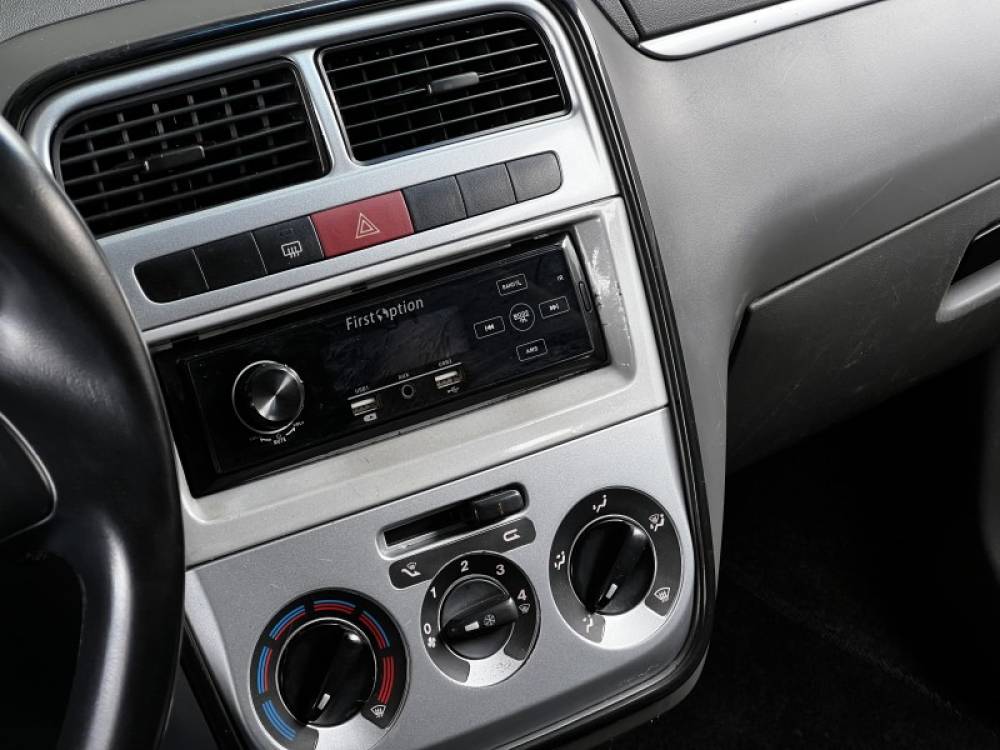 FIAT - PUNTO - 2011/2011 - Preta - R$ 36.000,00