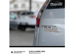 FORD - FIESTA - 2007/2008 - Prata - R$ 26.500,00